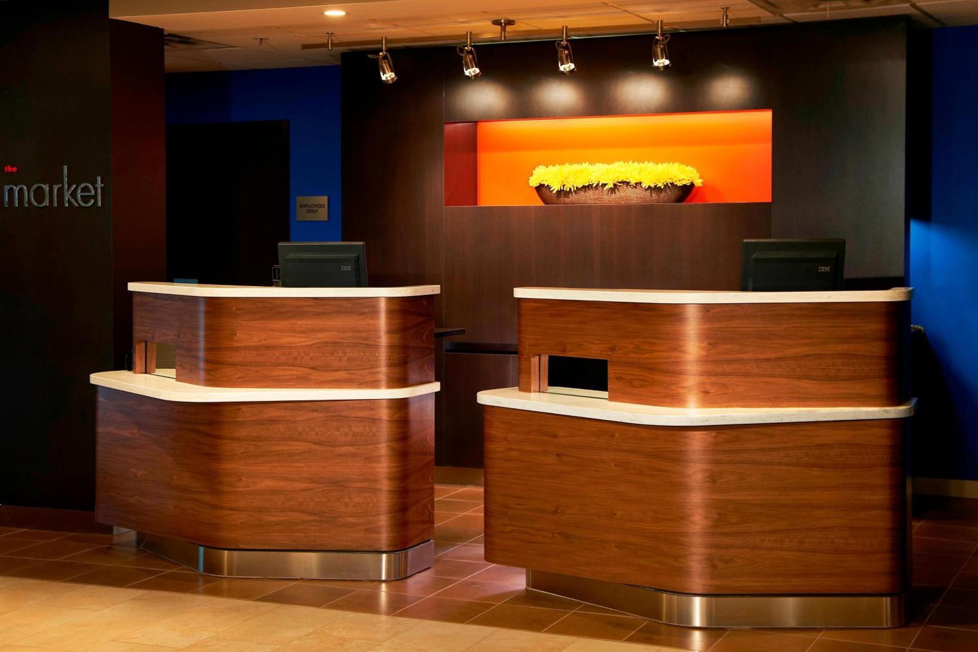 Hotel Courtyard Cleveland Airport South Middleburg Heights Esterno foto